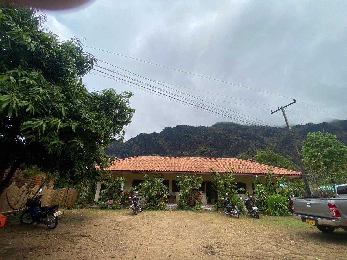 Letana Guesthouse Ban O Exterior photo