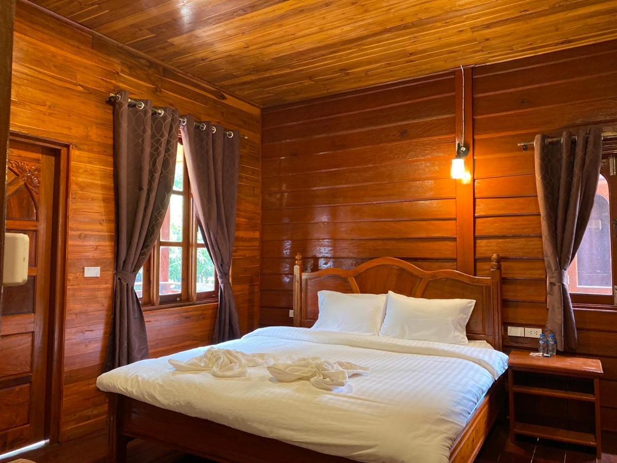Letana Guesthouse Ban O Exterior photo